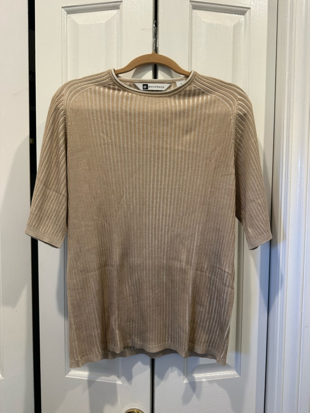 Bachrach Short Sleeve Ribbed Top in Beige